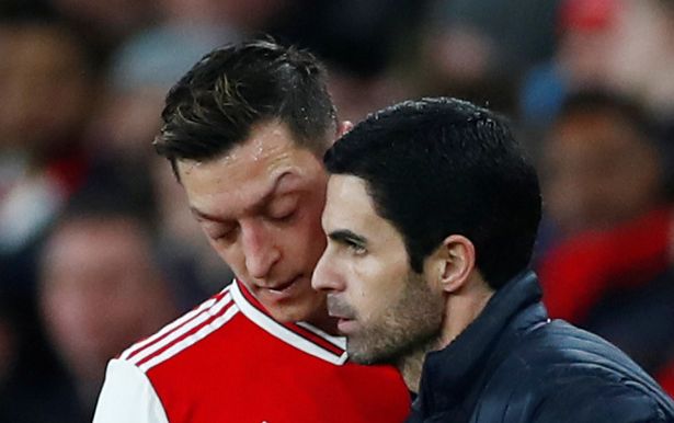 Arsenal Cheating Mesut Ozil